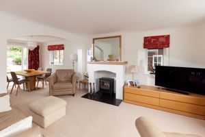 Sitting Room- click for photo gallery